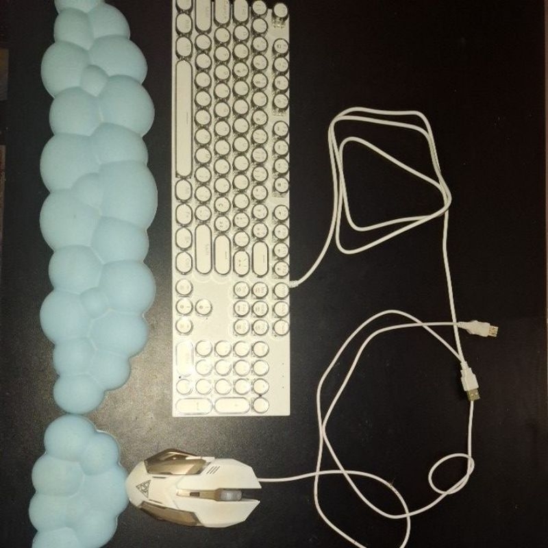 Conjunto Gamer Teclado Mecânico Branco + Mouse + Descanso de Pulso de Nuvem Azul