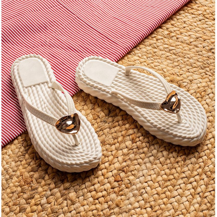Chinelo Papete Rasteira Feminina Primavera Verão 2026 Confortável Moda Gringa Praia Clube Antiderrapante Lançamento