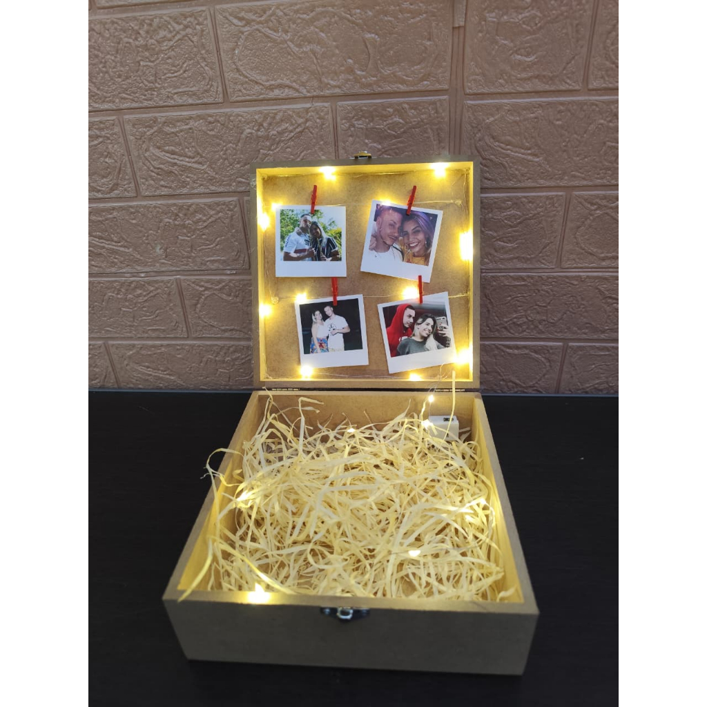 Caixa Decorada com luzes e fotos Caixa de mdf 20x20x8 Casal