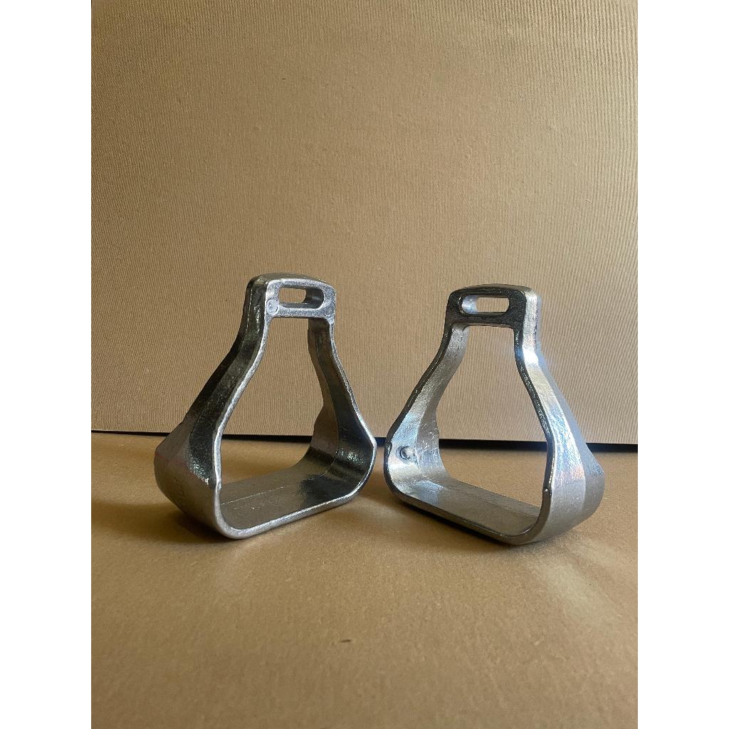 estribos para sela e arreio base larga antiderrapante para cavalo promoção menor preço