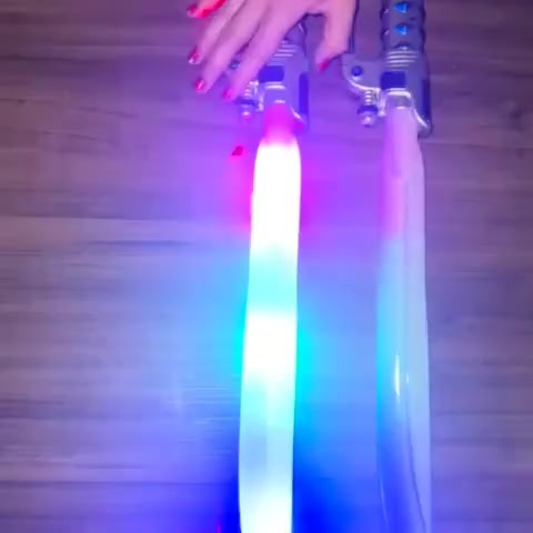 E sons 52 cm Espada de brinquedo de plástico, presente para crianças, pode emitir efeitos de luz em Oferta na Shopee