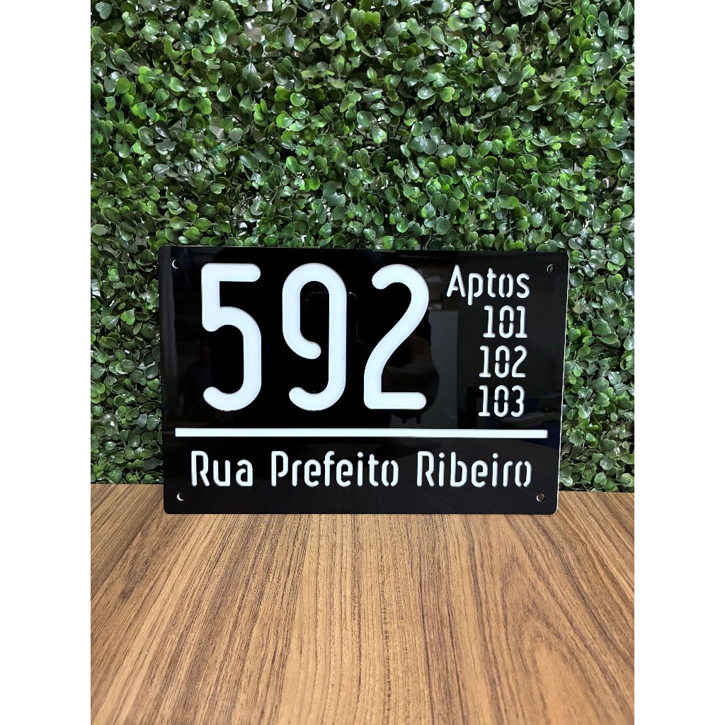 Placa Endereço e Número Casa Residência - Acrílico branco e preo - Rua e número Residencial