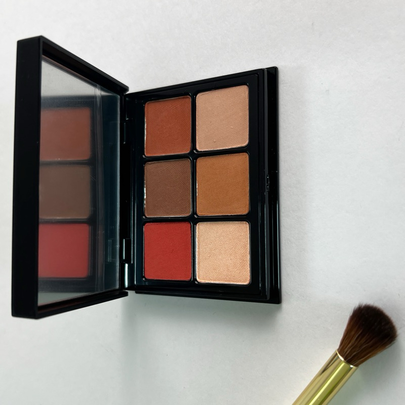 Paleta de Sombras Enérgica LFPro - Original Luciane Ferraes Validade 07/2027