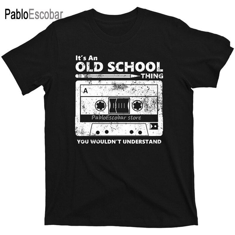 Camiseta Básica Old School Streetwear Unissex Algodão Premium Estilo e Conforto Nerd Geek