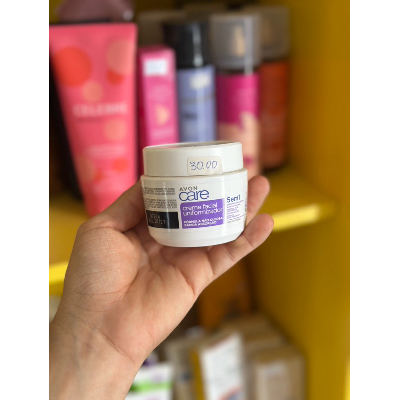 1 Creme facial Avon Care 100g