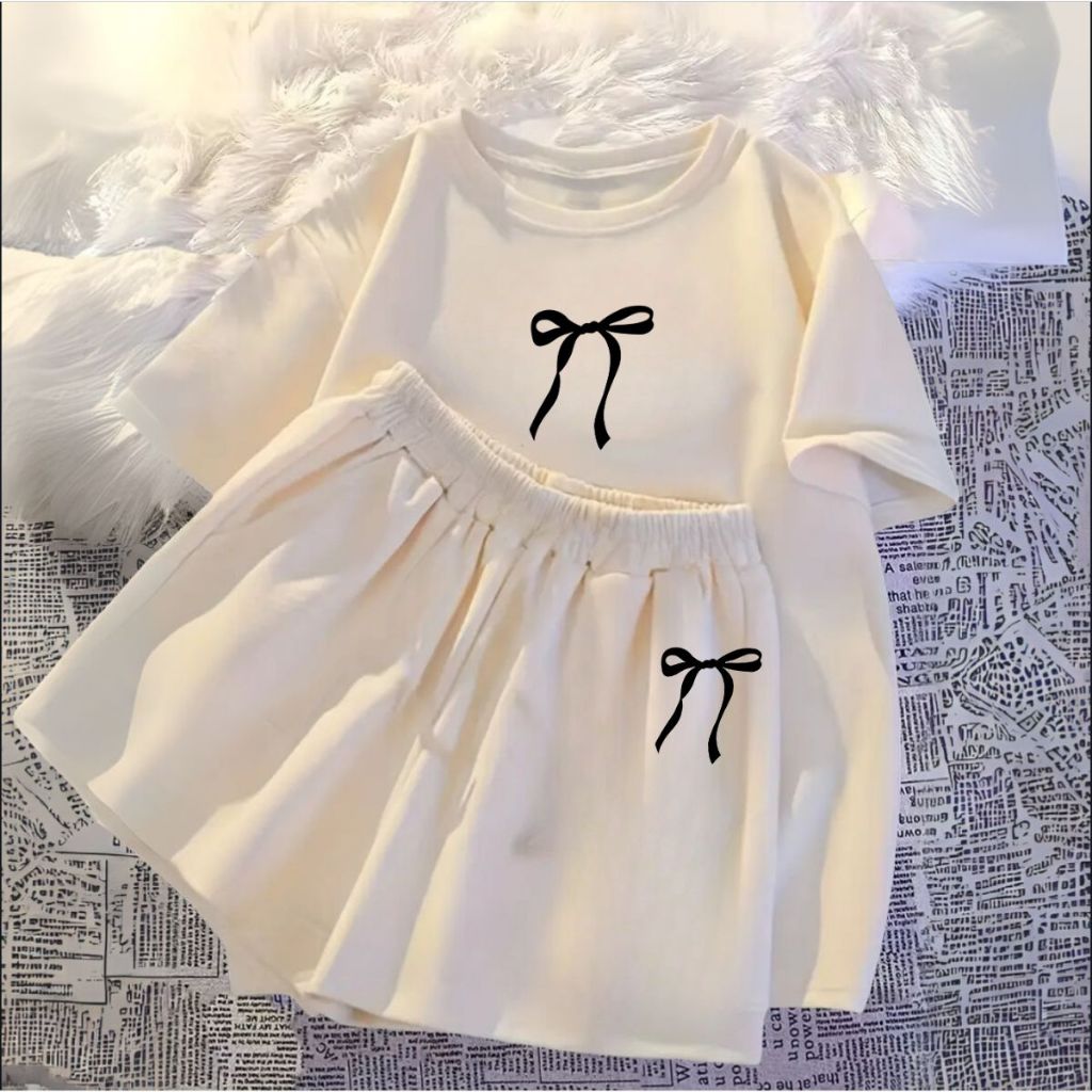 Conjunto De Verão Coquette Girl Camiseta E Short Moletom Moda Feminina