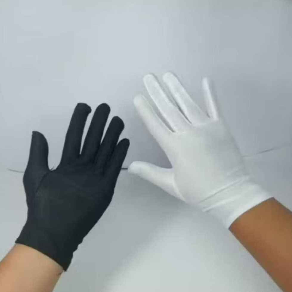 Luva de Cetim 21cm Curta Festa Fantasia Carnaval Cosplay Preta e Branca em Oferta na Shopee