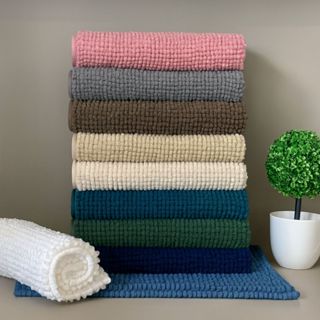 Tapete de Banheiro Microfibra Bolinha  Antiderrapante Macarrão Saida Box Lavavel a Maquina em Oferta na Shopee