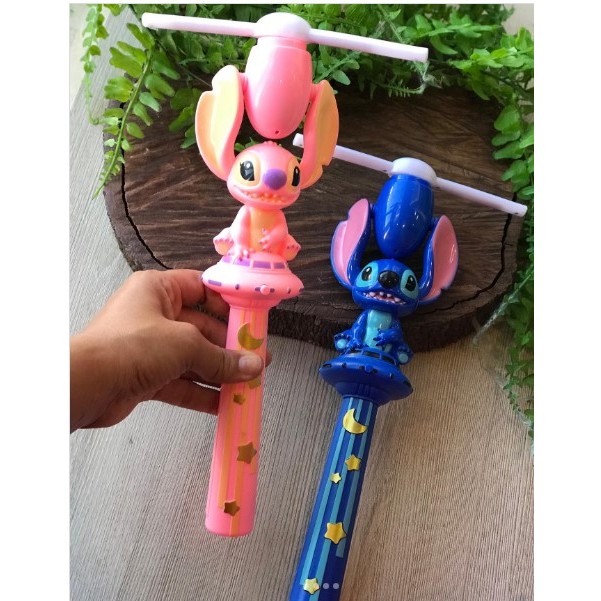 Mini Ventilador Infantil Portátil com Personagens Divertidos Gira Gira Mágica com STITCH  Giratório – Diversão e Encanto
