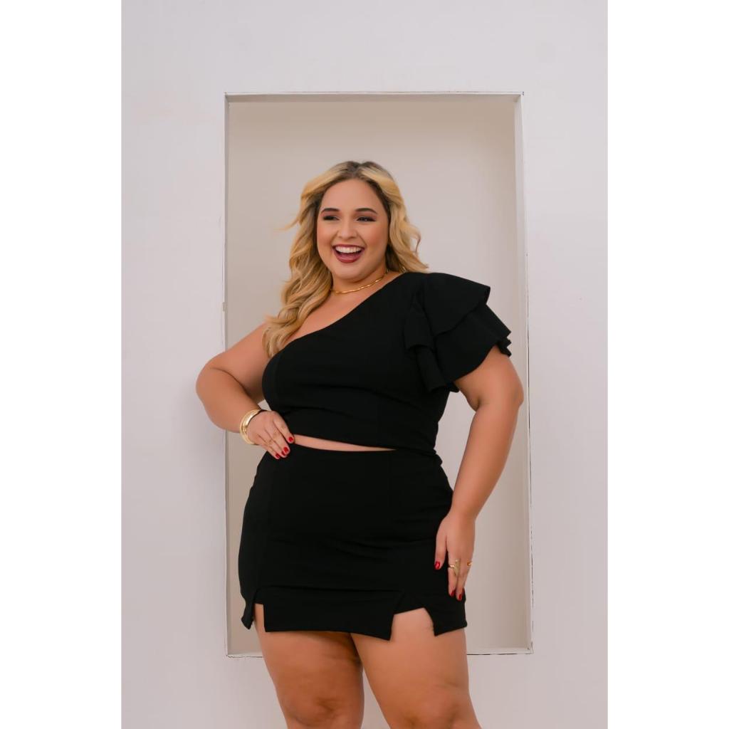 Conjunto Alfaiataria Feminino Plus Size Malha Scuba Blusa e Saia 46 ao 50 Confortável e Estiloso