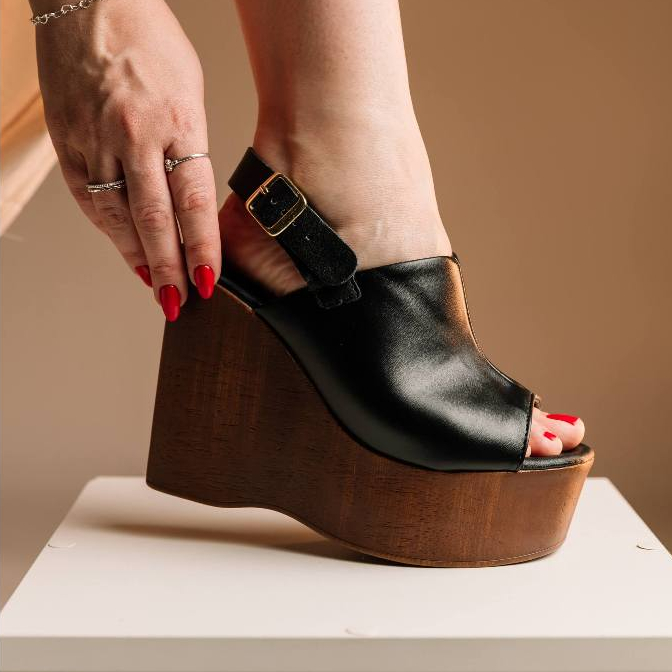 Sandália Ana Bela Plataforma Feminina Salto Alto Bloco Solado Amadeirado Confortável em Oferta na Shopee