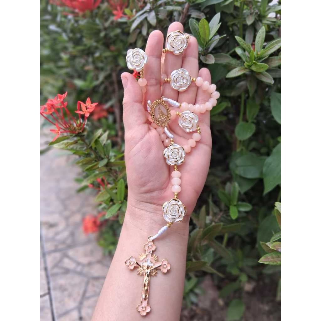 MEU PRIMEIRO TERÇO | TERÇO PERSONALIZADO CATOLICO ARTESANAL | COM SEU NOME | NOSSA SENHORA APARECIDA ROSÊ LUXO em Oferta na Shopee