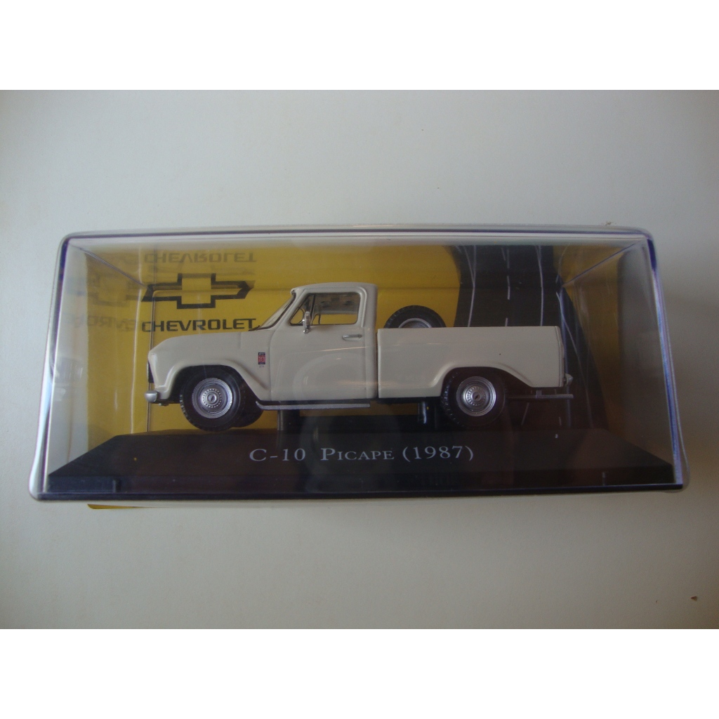 Miniatura - Chevrolet - C-10 Picape 1987 - 1:43 - Lacrada