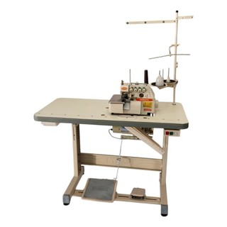 Máquina de Costura Industrial Interlock FY55 Yamata COMPLETA com mesa