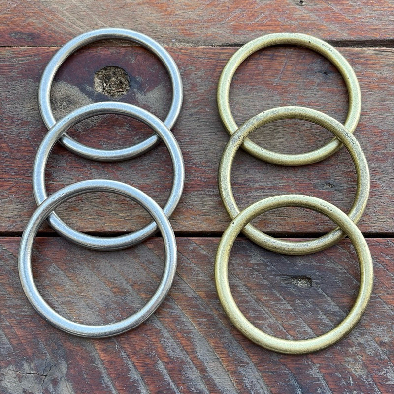 Argola Número 23 Coqueirinho Serrilhada - Réplica IDÊNTICA de ALPACA  - Prata e Amarela