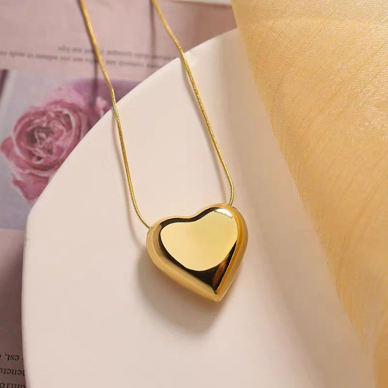 Colar Feminino em Aço Inoxidável Banhado a Ouro 18K – Elegância e Durabilidade em Oferta na Shopee