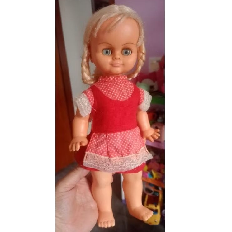 Boneca Chapeuzinho Vermelho ATMA, vestido original, antiga, usada bem conservada