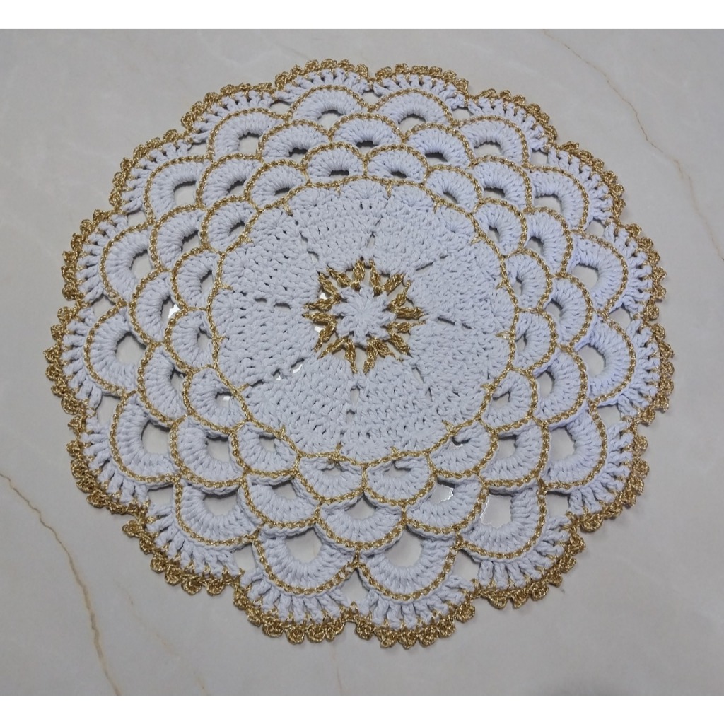 Sousplat de Crochê com Fio Dourado: Onde Comprar | BuscaProdutos