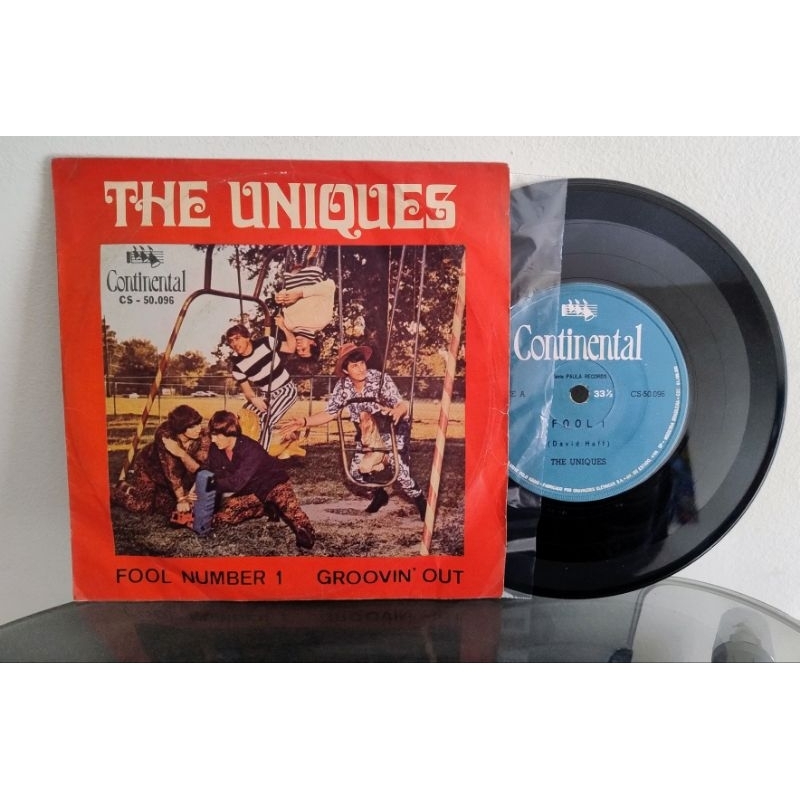 compacto 7 " The Uniques – Fool Number 1 / Groovin' Out - vinil beat 60's raro