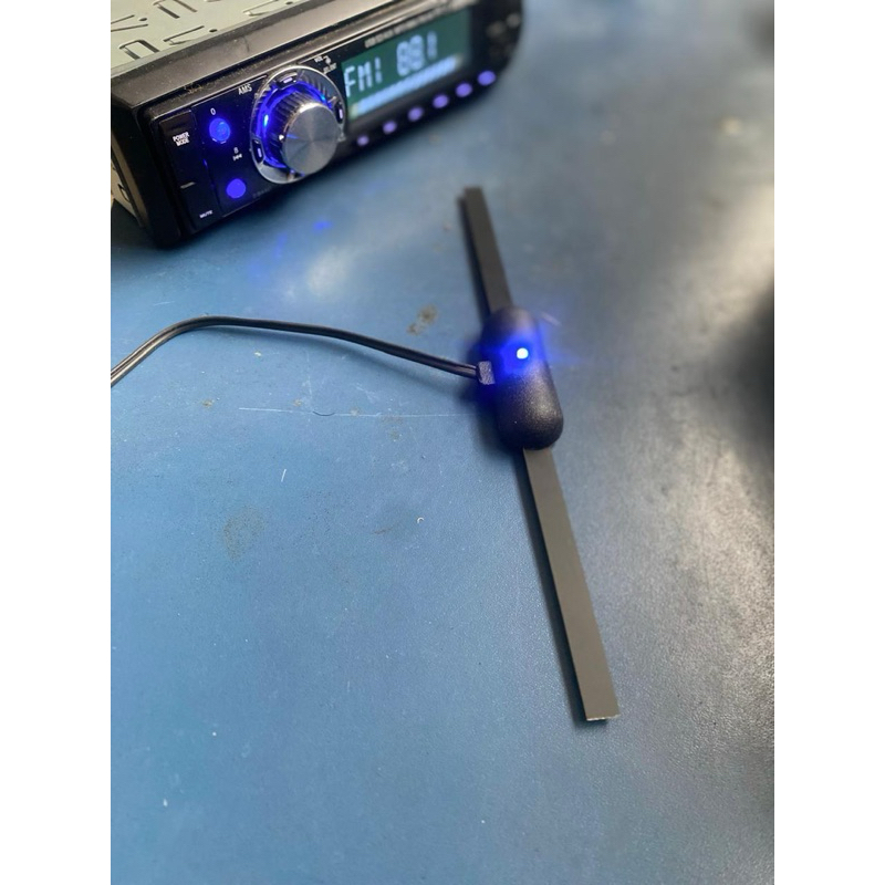 Antena rádio automotiva interna Am/Fm fácil instalação.