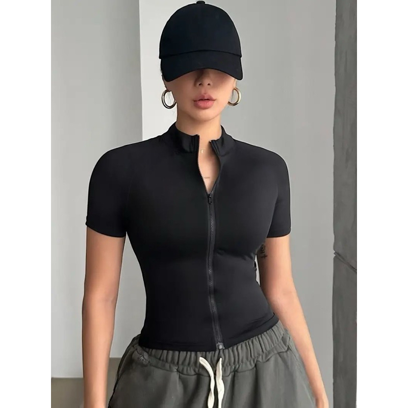 camisa camiseta feminina manga curta zíper estilosa moda blogueira treino passeio leve em Oferta na Shopee