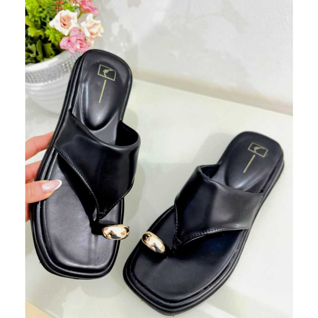 Sandália Feminina chinelo papete com detalhe dourado Palmilha confort Leve