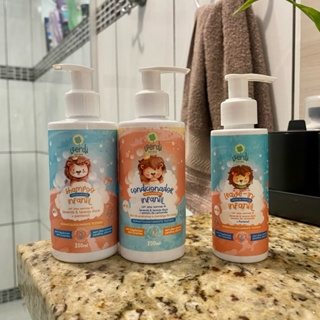 SHAMPOO, CONDICIONADOR E LEAVE-IN INFANTIL - ideal para cabelo lisos em Oferta na Shopee