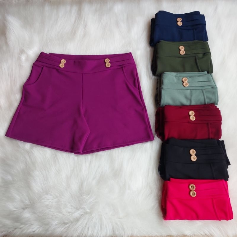 short feminino malha crepe plus size G1 G2 G3 na frente TEM BOTÕES