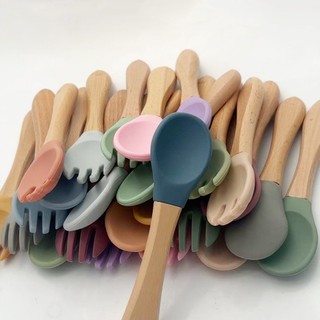 Kit Talher Infantil Colher e Garfo de Silicone com Cabo de Madeira Para Bebes