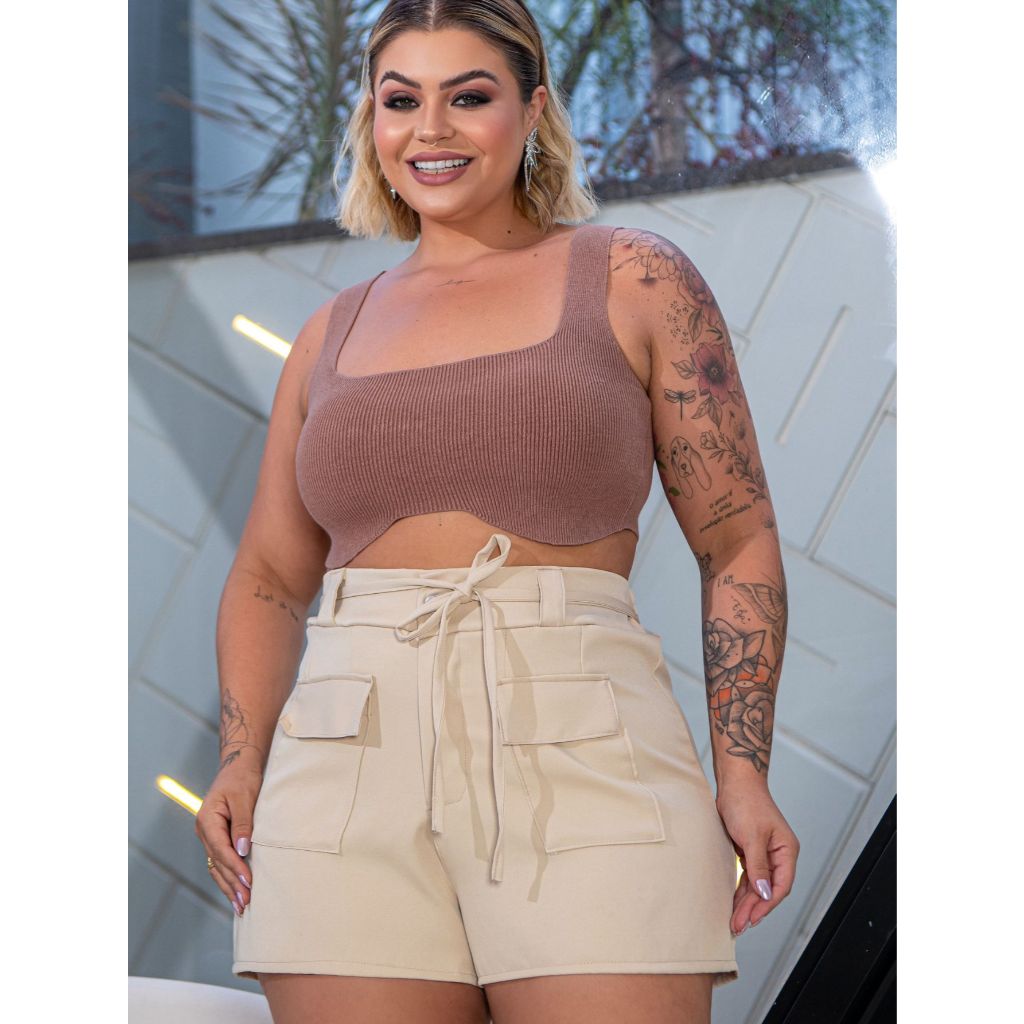 Bermuda Feminina Bolso Frontal Tecido Elegante Alfaiataria Social Plus Size 48 ao 58 All Curve em Oferta na Shopee