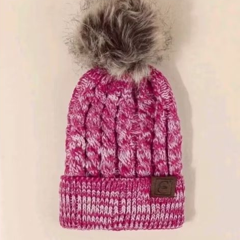 Gorro De Tricô Feminino Com Pompom De Pelúcia