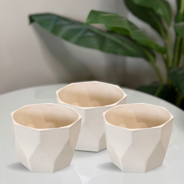Kit Vaso Facetado N2 Decorativo para Plantas de Plástico Injetado com 03 unidades em Oferta na Shopee