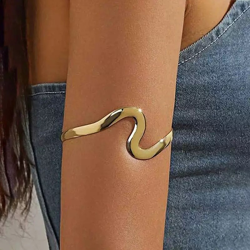 Pulseira de Onda Metálica - Bracelete Aberto Minimalista para Mulheres em Oferta na Shopee