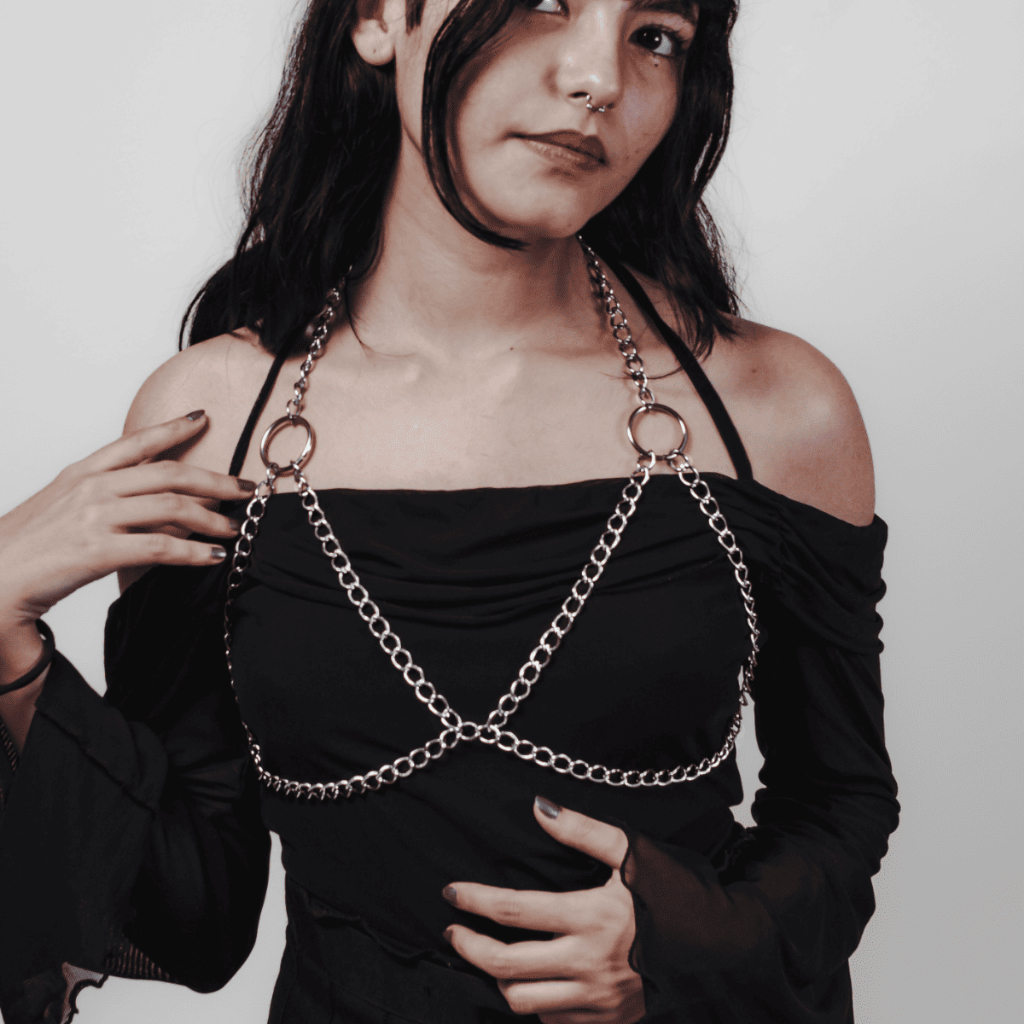 Harness Body Chain Carnaval Alternativo Metálico com Inspiração BDSM