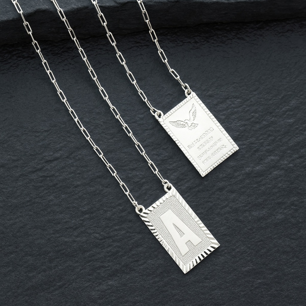 Escapulário Correntinha Masculino Placa Letra Inicial + Placa Oração Espirito Santo Proteção Banhado A Prata 925 em Oferta na Shopee