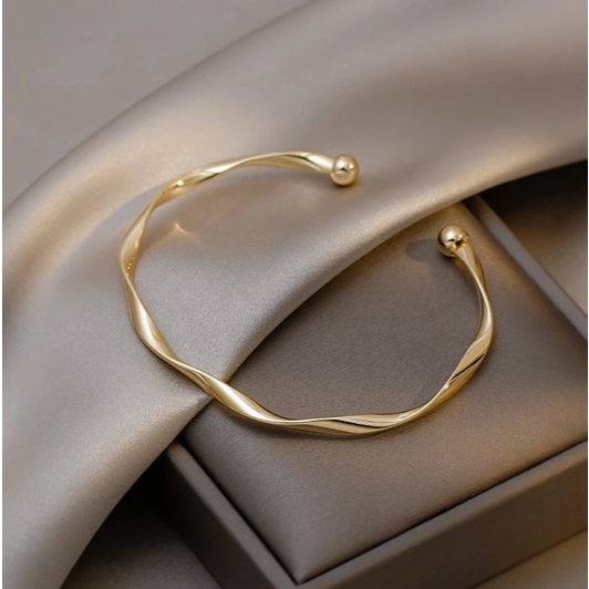 Bracelete Pulseira Feminino Ondulado Torcido Minimalista Ajustável Dourado ou Prata Acessório Feminino em Oferta na Shopee