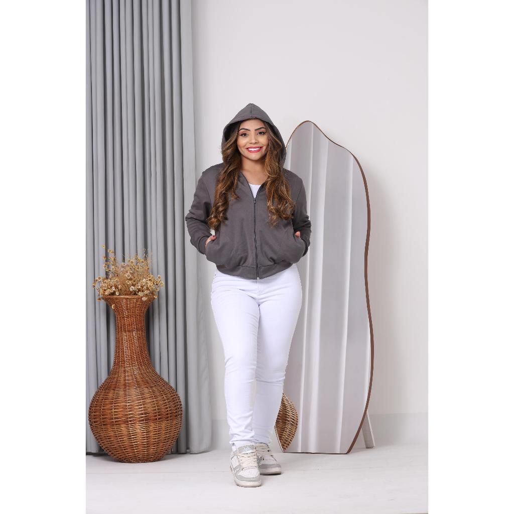 Casaco Moletom Femenino Liso com Capuz, Bolsa nas Laterais e Ziper em Oferta na Shopee