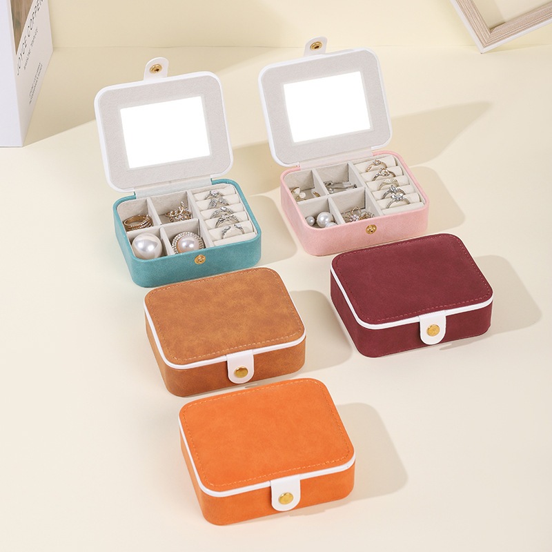 Mini Porta-joias Lilás com Espelho – Organizador Compacto de Viagem e Presente Elegante  4.9  9,7k ratings 20mil+ Sol em Oferta na Shopee