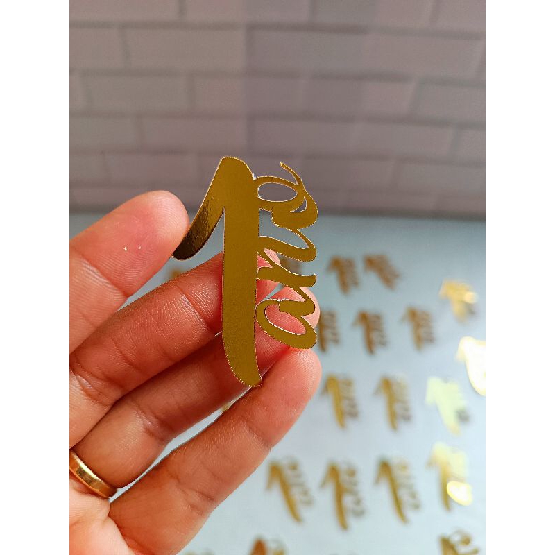 Aplique de Número Dourado em Lamicote e Laminado Espelhado não é Acrílico (20 a 50 unidades)
