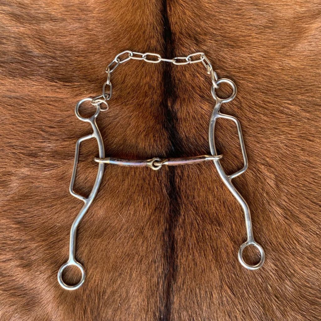 Freio Bridão Levantado Inox Com Bocal De Ferro Para Cavalo