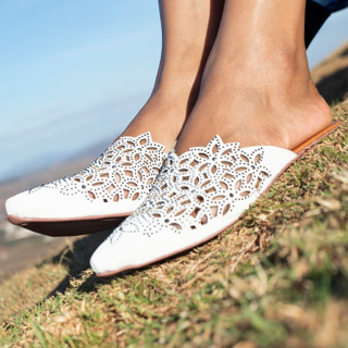 Mule Bico Fino Rasteirinha Feminina Hotfix Flor Sapato Aberto Elegante Tendência Moda Fashion Ref.08 em Oferta na Shopee