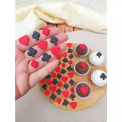 Mix Naipes de Baralho, Sprinkles, Confeitos de Açúcar, Aplique de Pasta Americana.