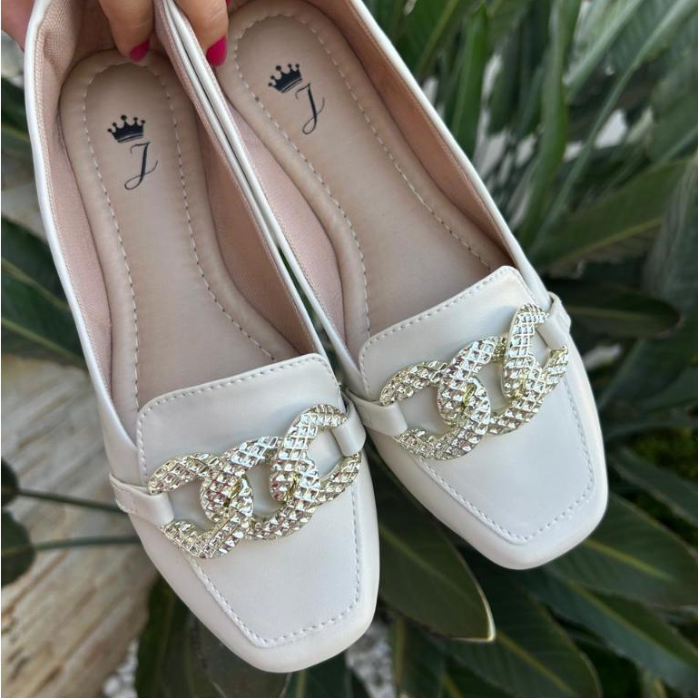 Mocassim Bico Quadrado Feminino Enfeite Corrente Detalhada Luxo Sapatilha Feminina Metalizado Ouro