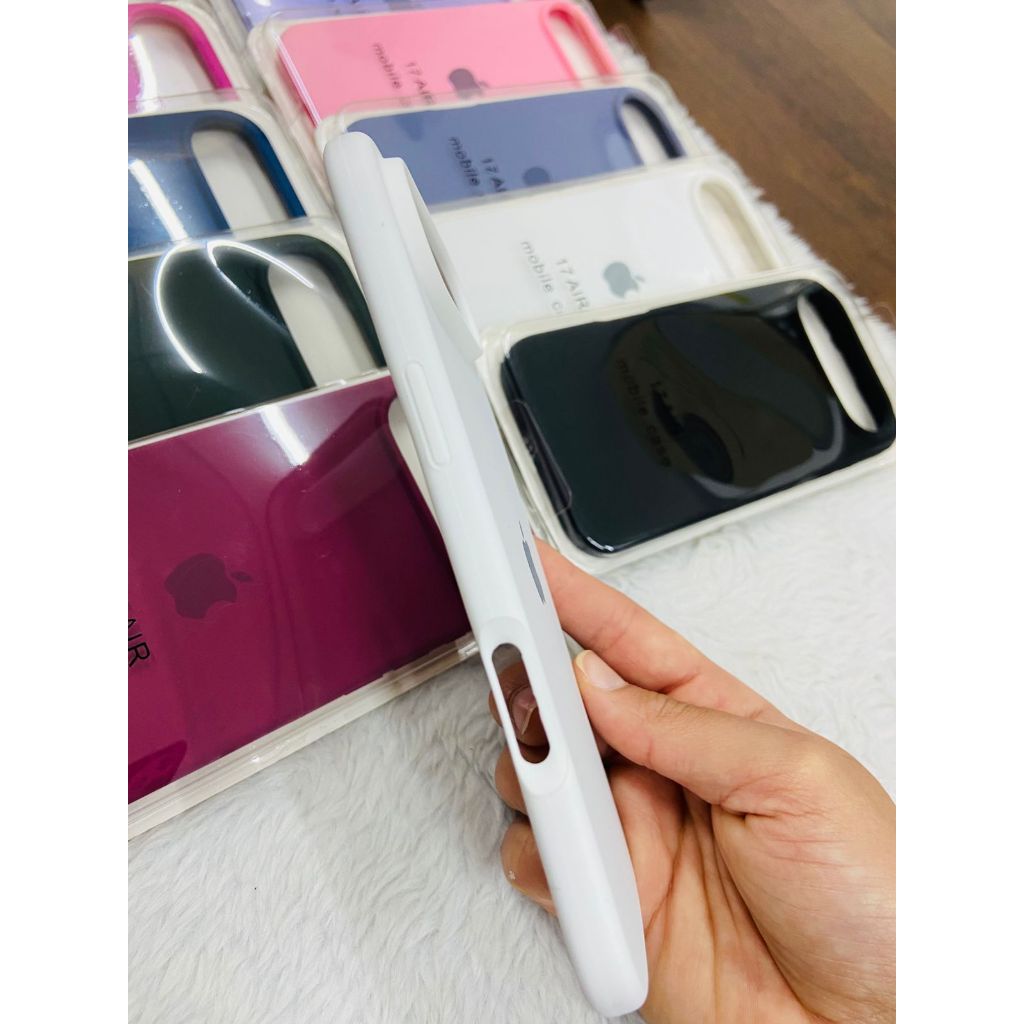 CAPA CAPINHA CASE PARA IPHONE 17 AIR  A SILICONE INTERIOR AVELUDADA COM CÂMERA ABERTA