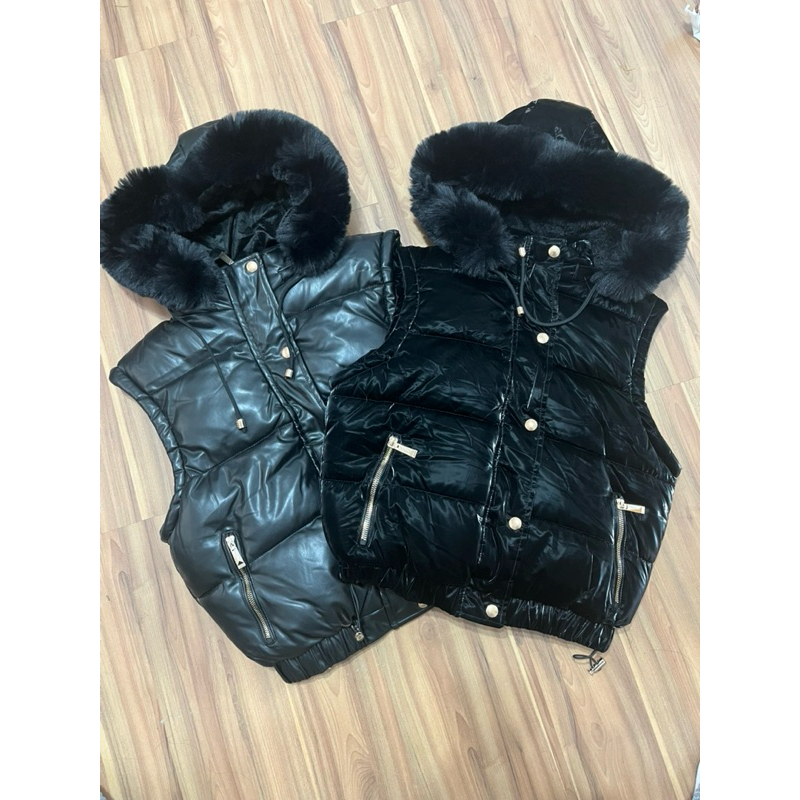 Colete Puffer Corino ou Brilhante Forrado Capuz Pelinho