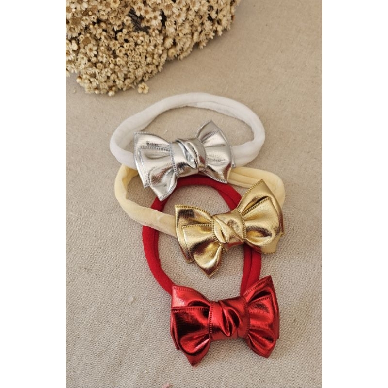 Laço de Bebê metalizado Prata, Dourado e Vermelho na Meia de Seda 8 cm festas, Natal. em Oferta na Shopee