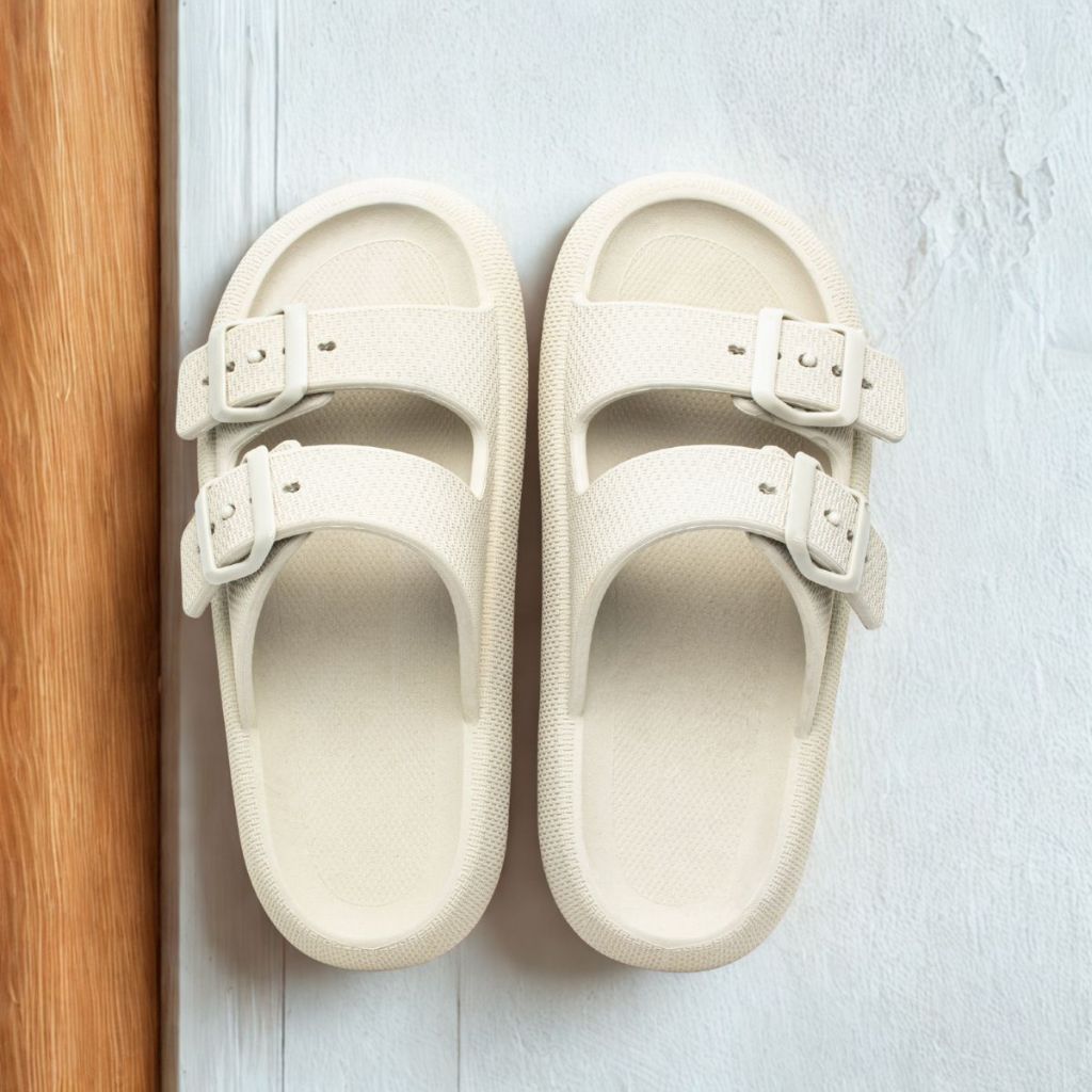 Sandalia Chinelo Birke Nuvem Flatform Unissex Menor Preço do Brasil Moda Verão Praia — R$ 35,80 em Shopee
