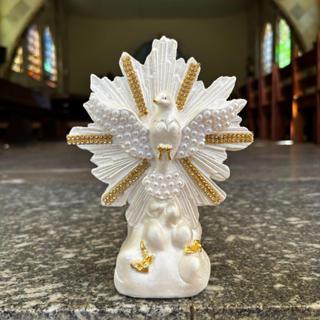 Divino Espirito Santo de Mesa 19cm, Cor Perolado, Em Gesso Com Perolas e Strass. em Oferta na Shopee