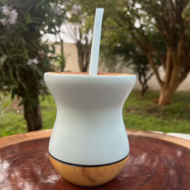 Kit Chimarrão: Cuia Bicolor de Madeira Fosca + Bomba em Inox Colorida Diversas Cores em Oferta na Shopee