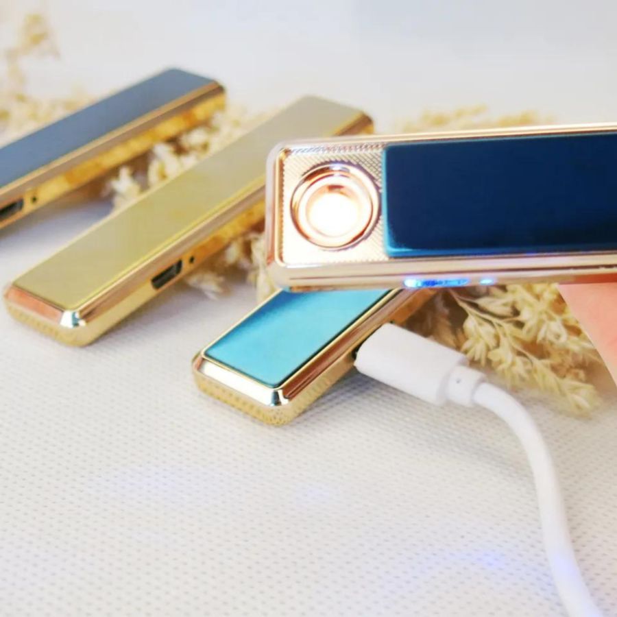 🔥 Isqueiro USB Eletrônico Recarregável – Portátil, Sem Chama, Elegante e Durável! 🔥 em Oferta na Shopee